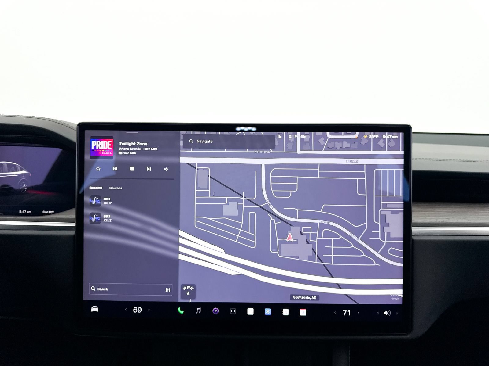 Used 2024 Tesla Model X AWD/4WD image 22