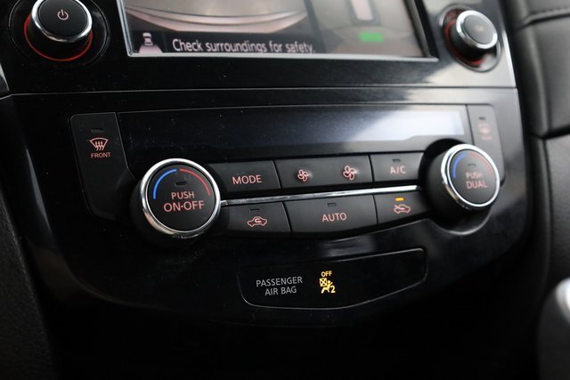 Used 2020 Nissan Rogue SV w/ Premium Package image 21