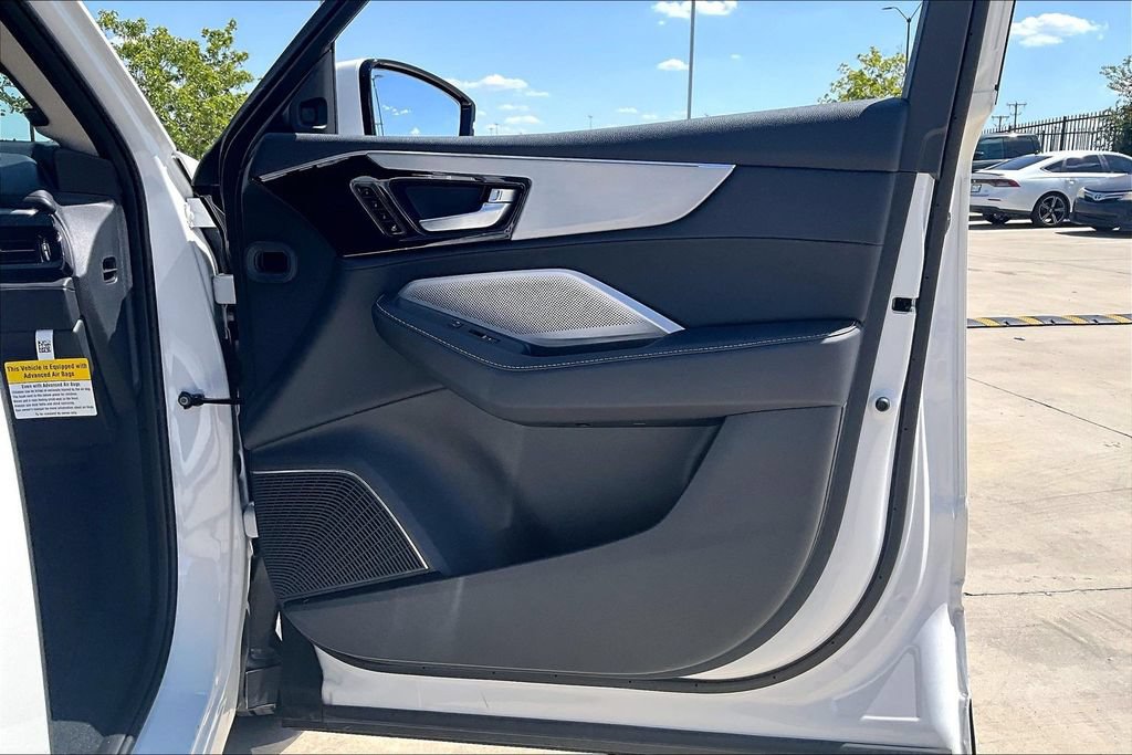 Certified 2026 Acura MDX w/ Technology Package FWD image 22