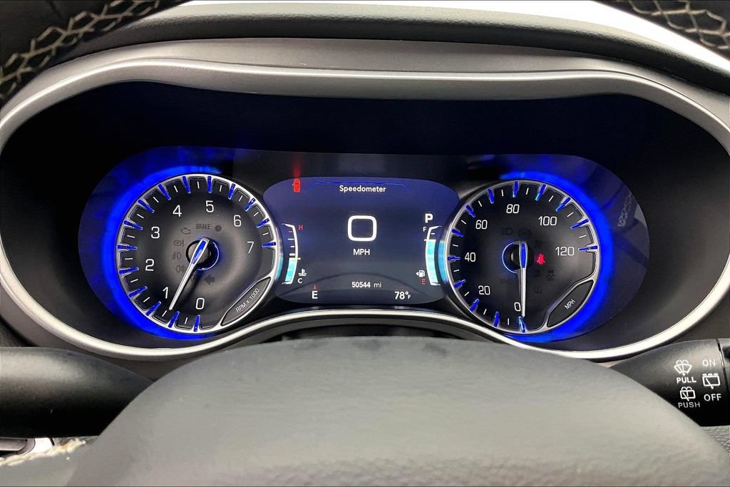 Used 2025 Chrysler Pacifica Select FWD image 20