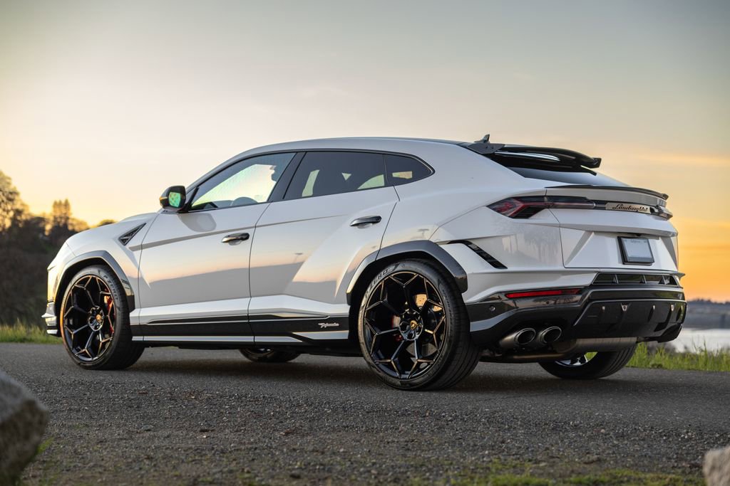 Used 2023 Lamborghini Urus Performante image 12