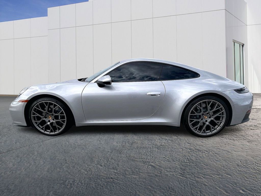 Used 2025 Porsche 911 Carrera image 2