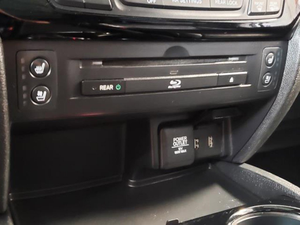 Used 2017 Honda Pilot Touring image 29