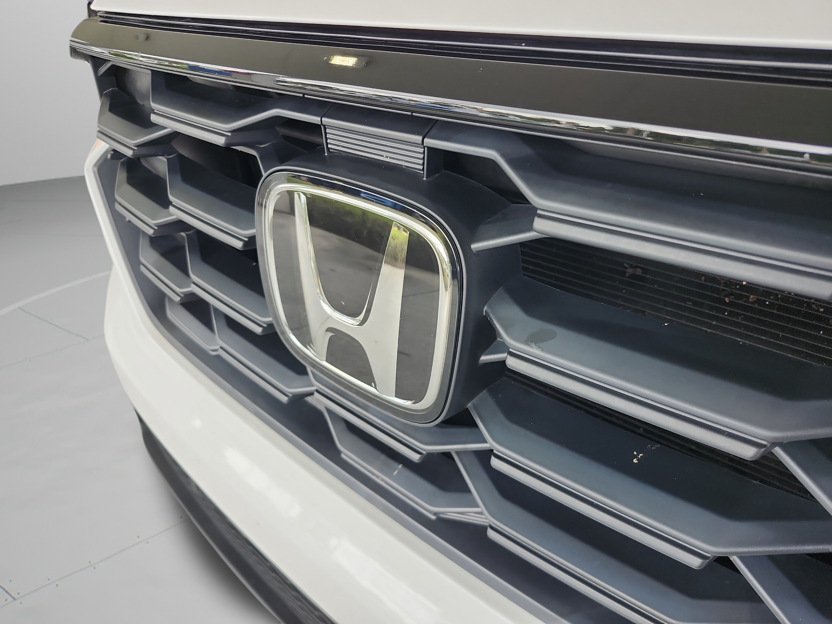 Certified 2024 Honda Pilot Sport image 32