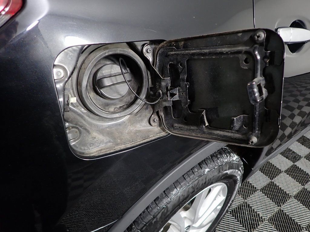 Used 2020 Nissan Rogue SV image 21