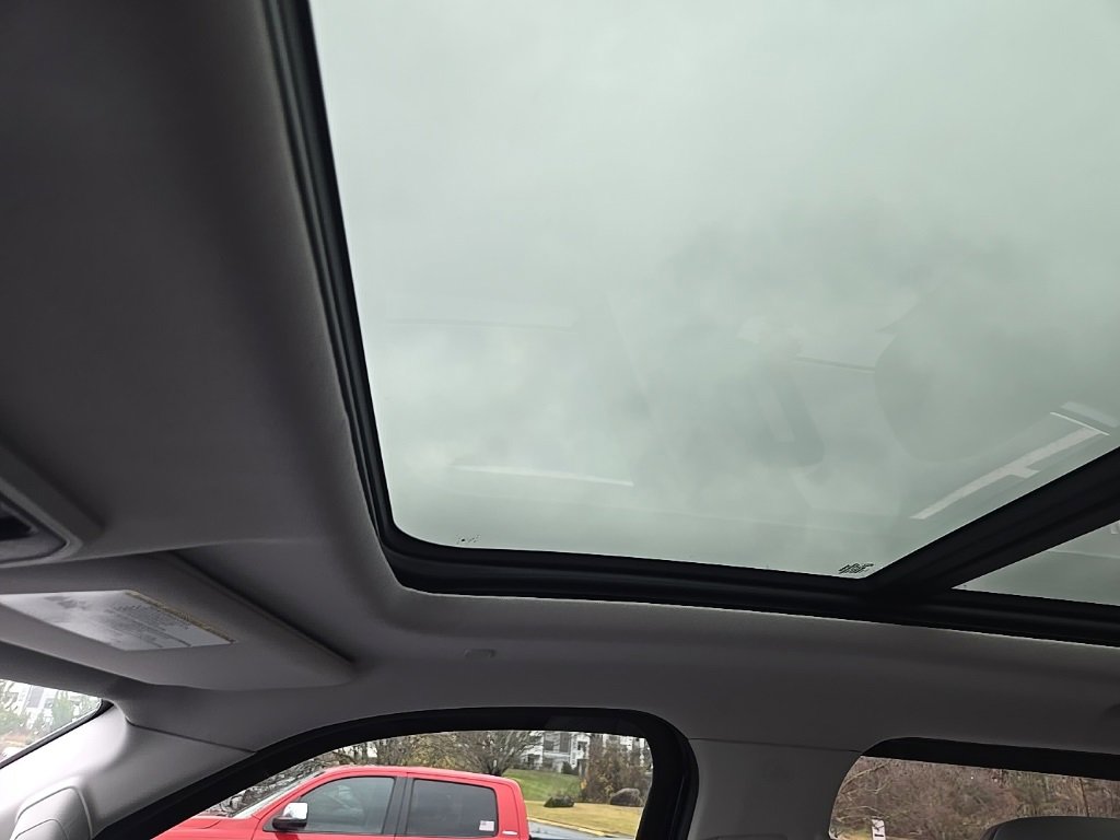 Used 2023 Toyota Tundra Limited w/ Power Package image 8