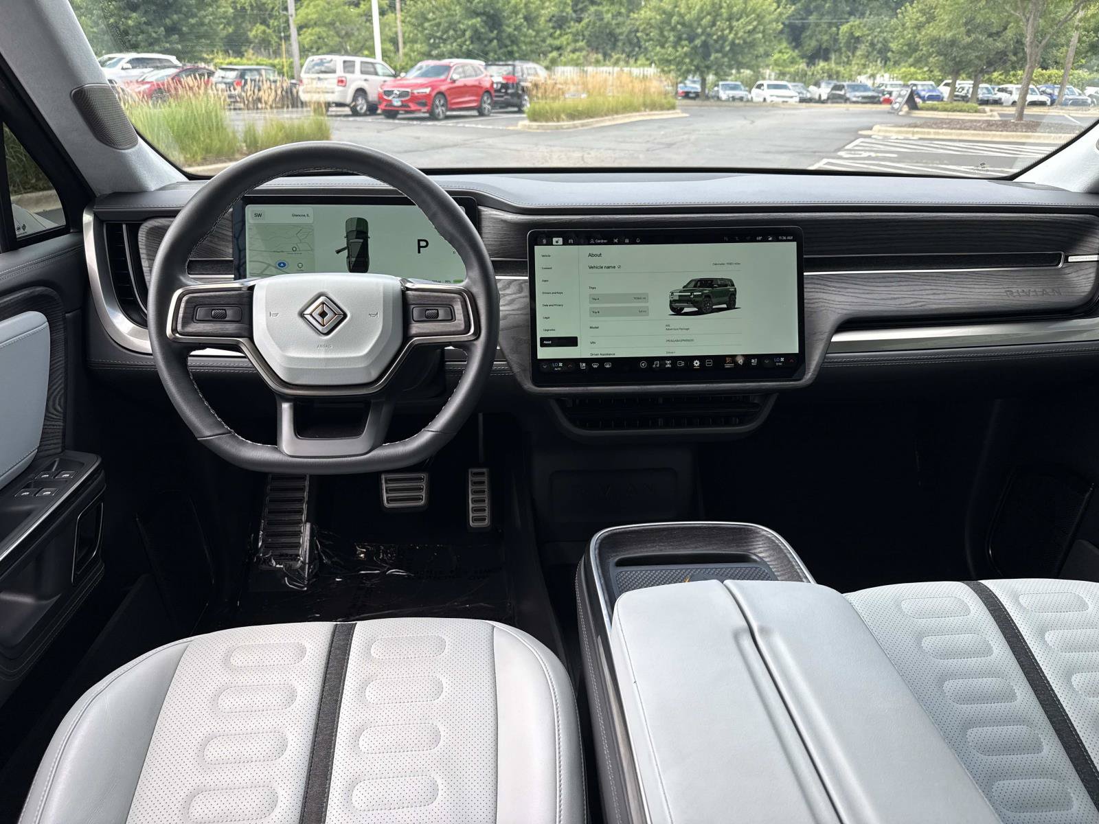 Used 2023 Rivian R1S Adventure AWD/4WD image 18