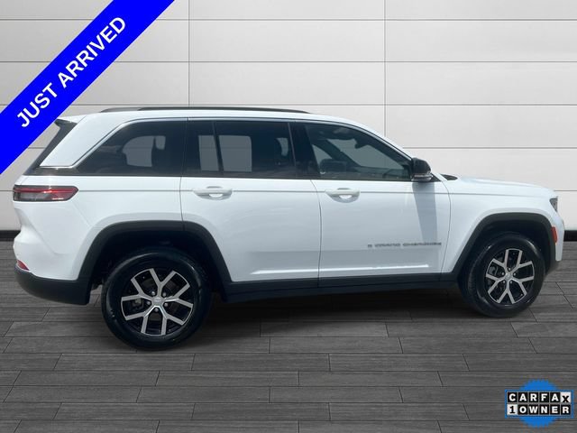 Certified 2025 Jeep Grand Cherokee Limited w/ Trailer Tow Package AWD/4WD image 3