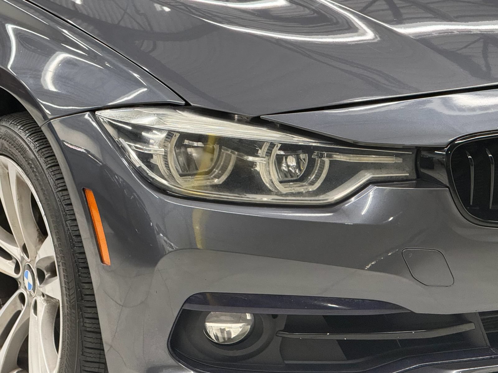Used 2018 BMW 330i xDrive Sedan AWD/4WD image 6