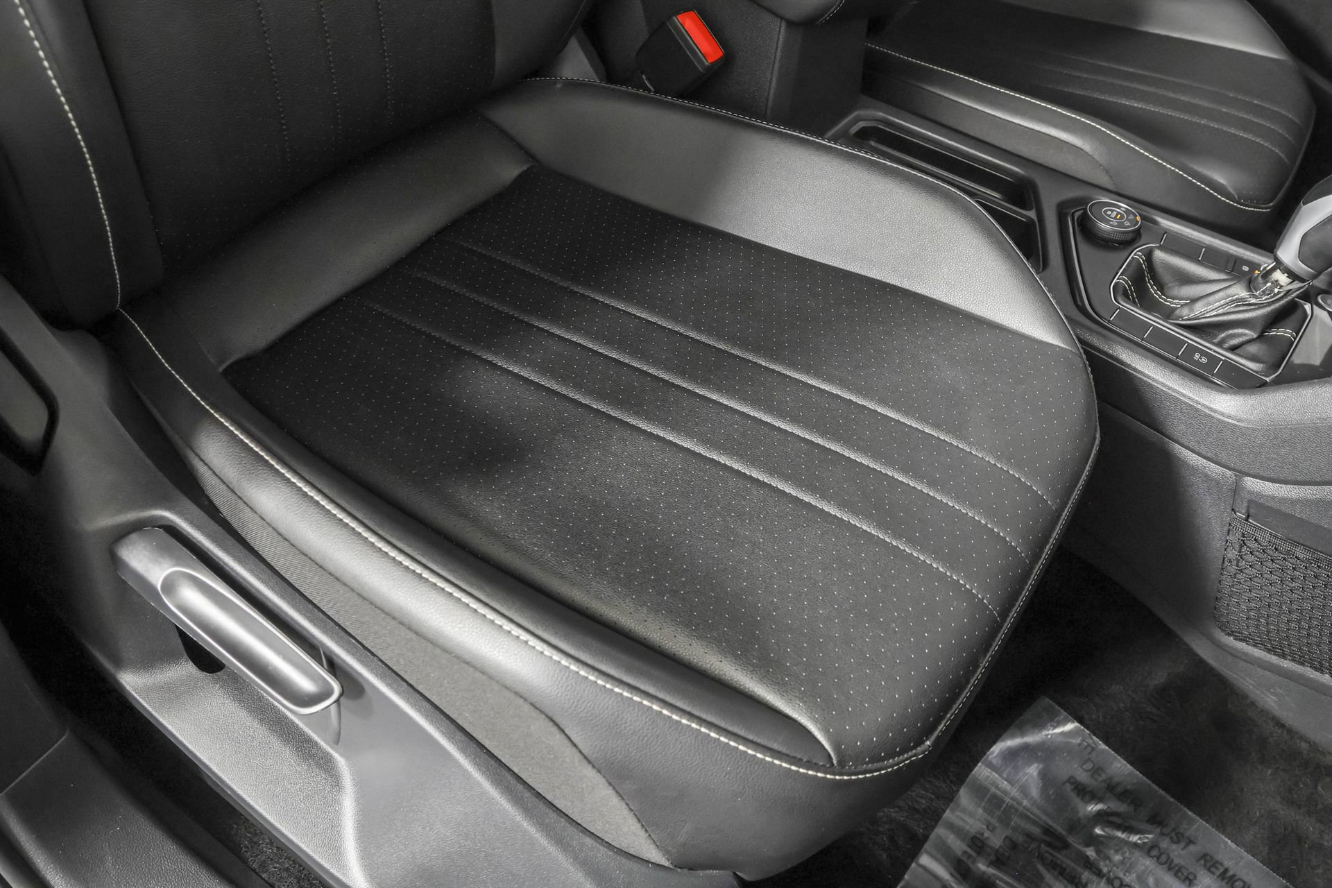 Used 2023 Volkswagen Tiguan SE image 46