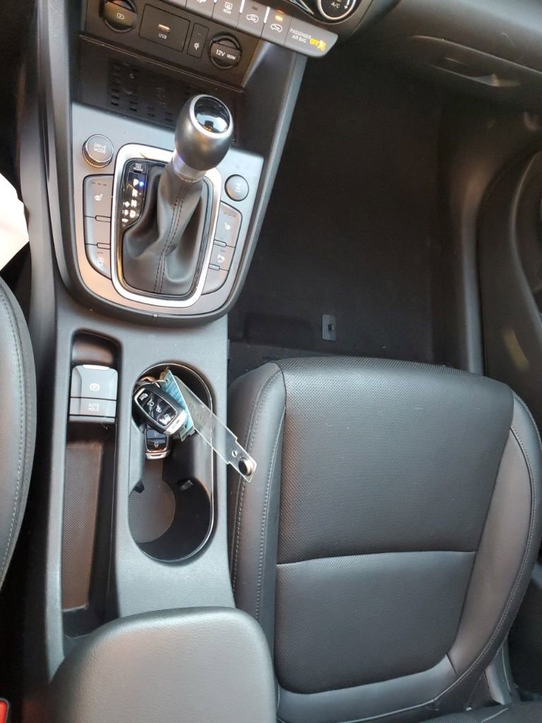 Used 2022 Hyundai Kona Limited w/ Cargo Package image 25