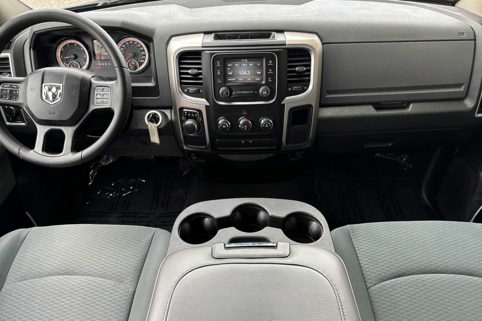 Used 2018 RAM 1500 Classic SLT RWD image 13