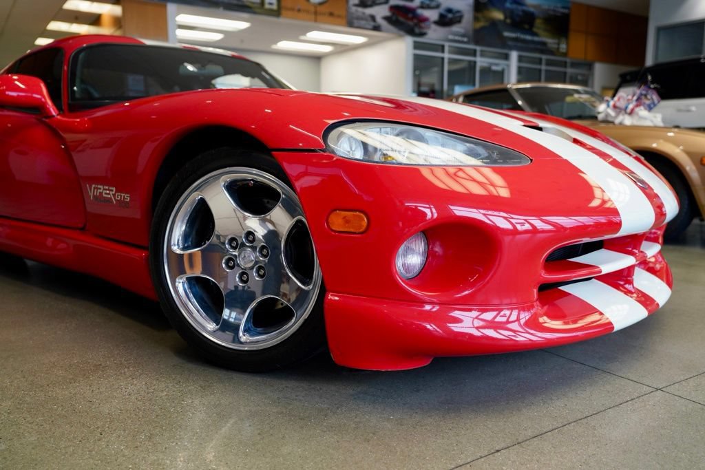 Used 2002 Dodge Viper GTS RWD image 7
