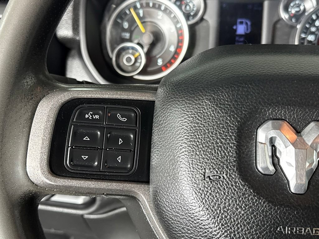 Used 2022 RAM 5500 Tradesman w/ Chrome Appearance Group AWD/4WD image 11
