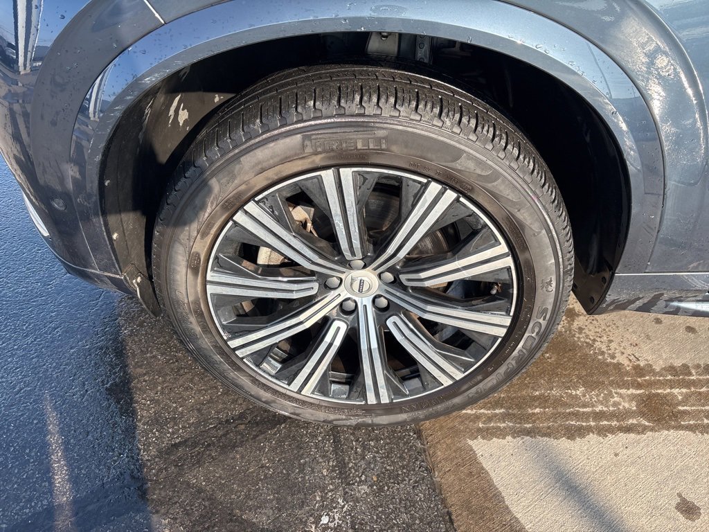 Certified 2023 Volvo XC90 B5 Plus image 11