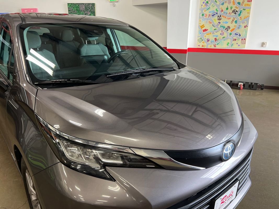 Used 2021 Toyota Sienna LE image 57