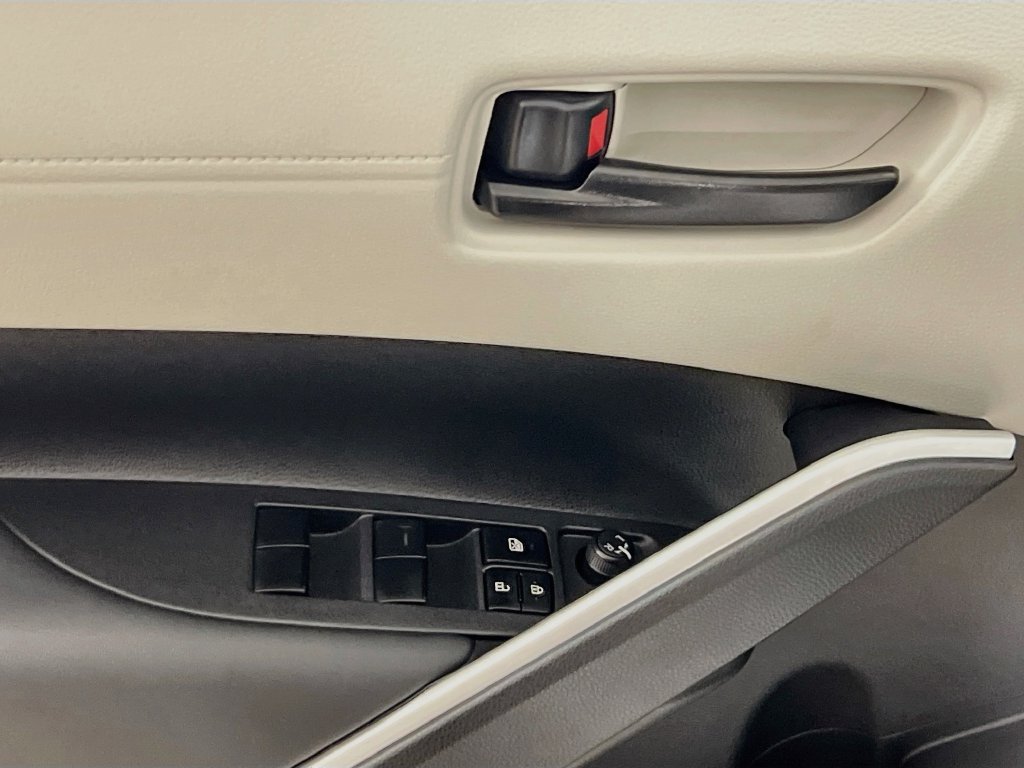 New 2026 Toyota Corolla Cross LE FWD image 14
