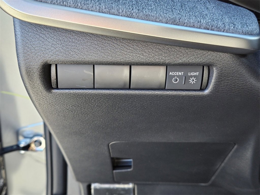 New 2026 Nissan Kicks SV w/ SV Premium Package image 30