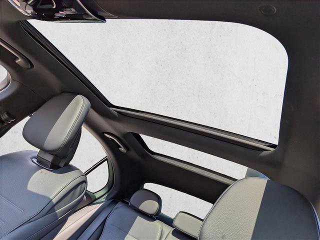 Used 2025 Mercedes-Benz C 300 Sedan image 15