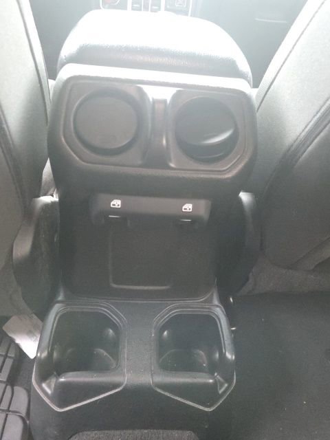 Used 2018 Jeep Wrangler Unlimited Sport S image 16