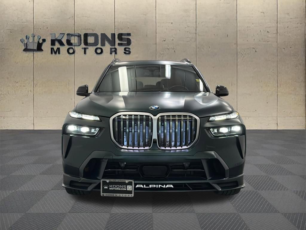 Used 2024 BMW ALPINA XB7 image 3