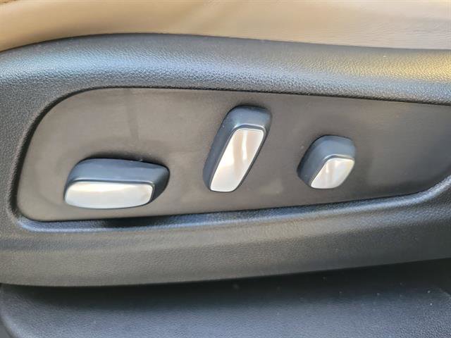 Used 2019 Cadillac XT5 Platinum image 24