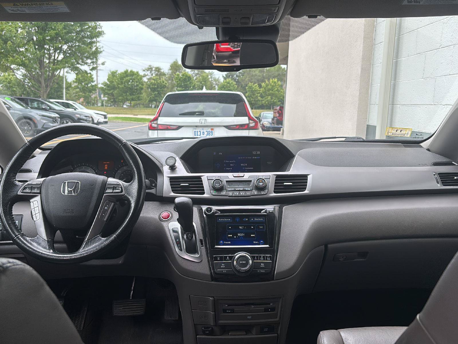 Used 2016 Honda Odyssey Touring Elite image 23