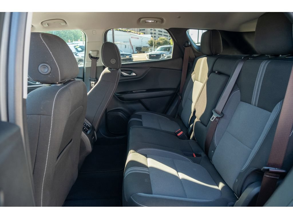 Used 2025 Chevrolet Blazer LT AWD/4WD image 13