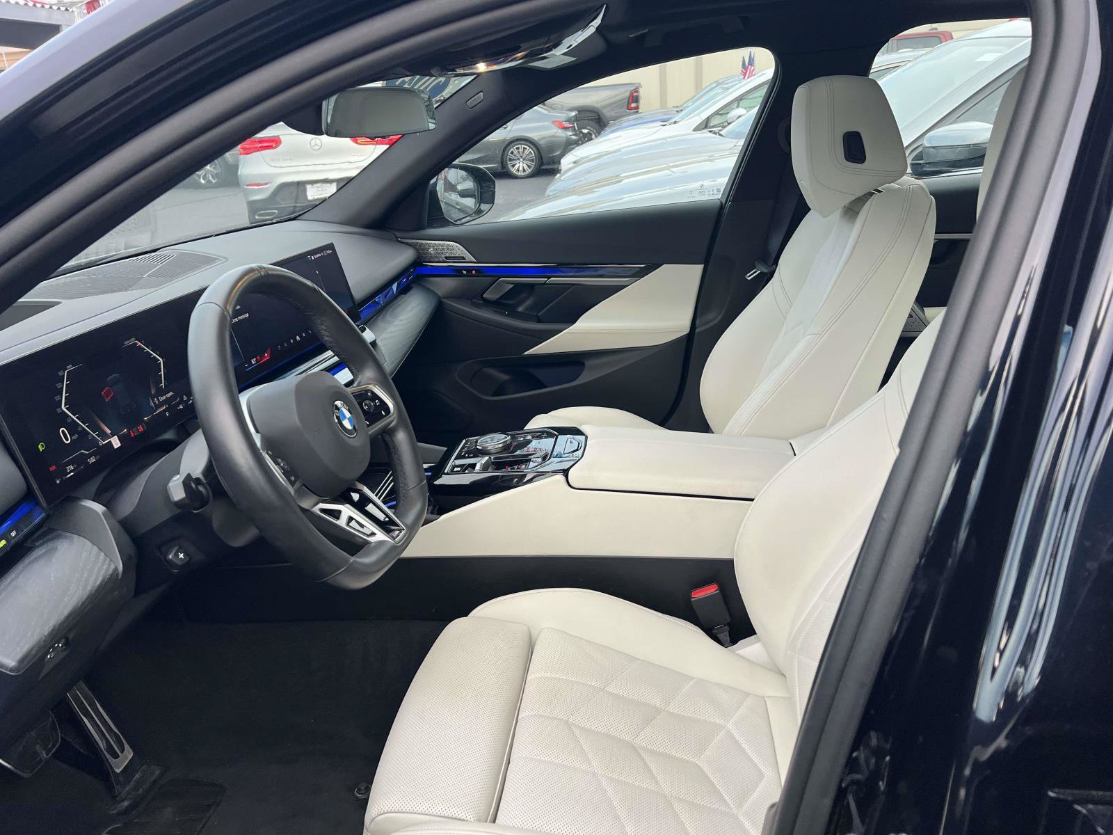 Used 2024 BMW 540i xDrive w/ Premium Package AWD/4WD image 11