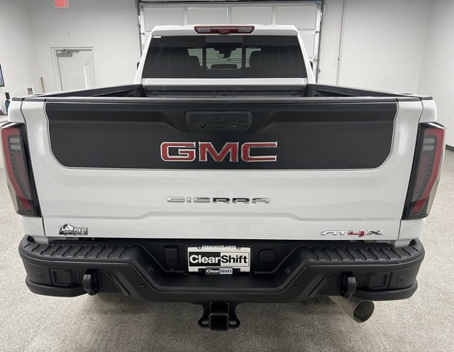 Used 2025 GMC Sierra 2500 AT4X w/ AT4X AEV Edition image 9
