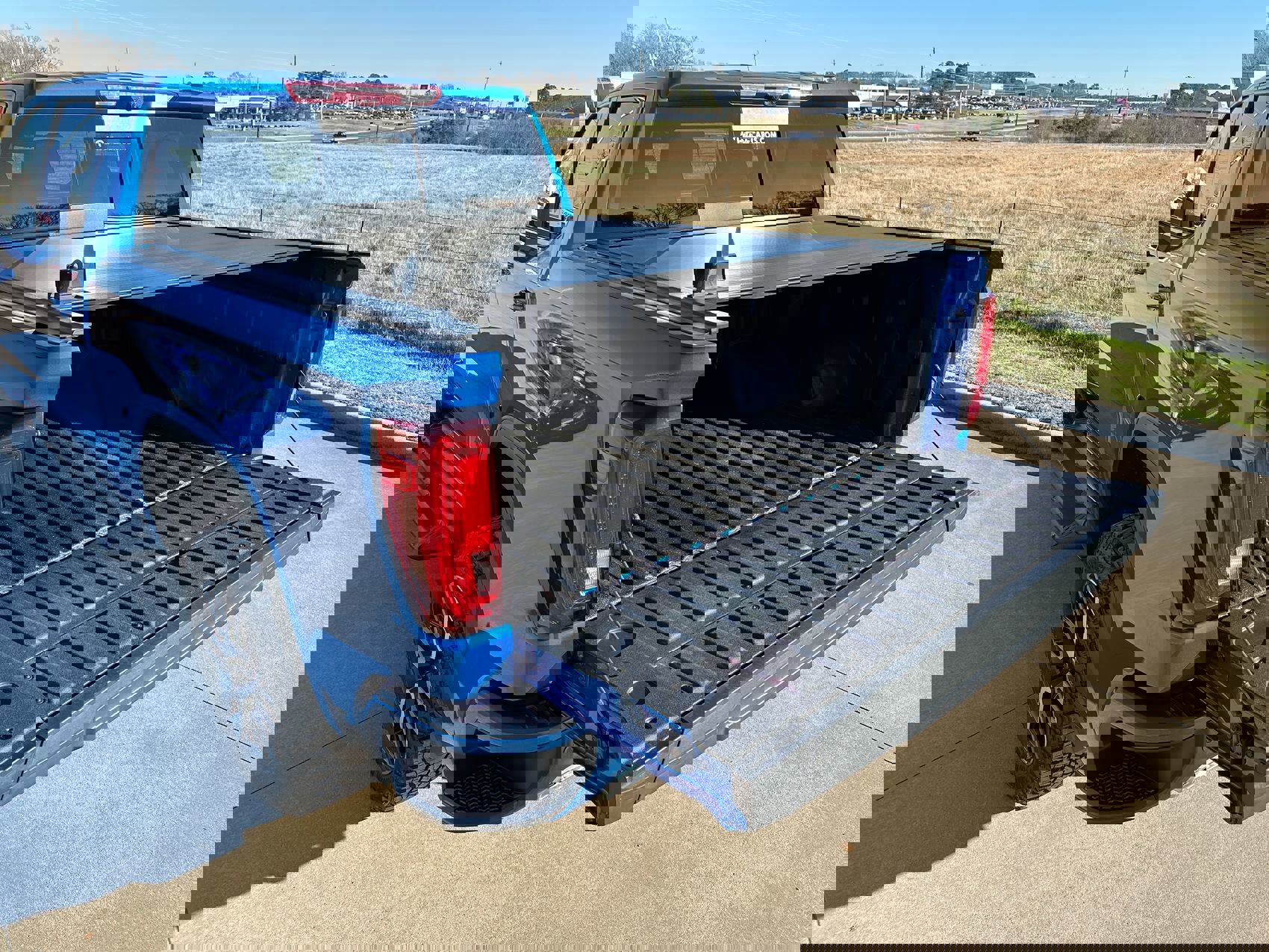 Used 2024 GMC Sierra 1500 AT4 w/ Technology Package image 24