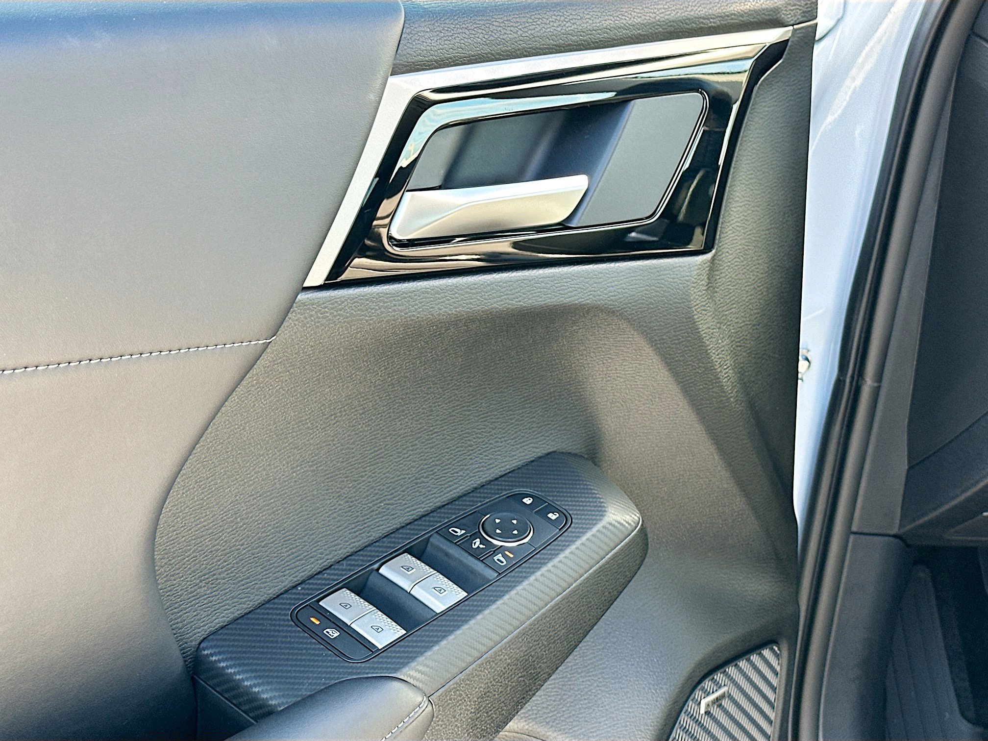 New 2026 Mitsubishi Outlander Trail Edition image 13