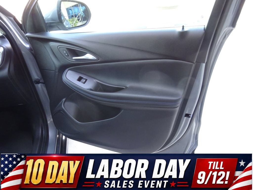 Used 2026 Buick Encore GX Sport Touring w/ Comfort Package FWD image 28