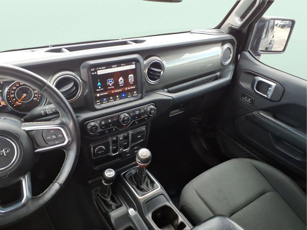 Used 2018 Jeep Wrangler Unlimited Sahara image 15