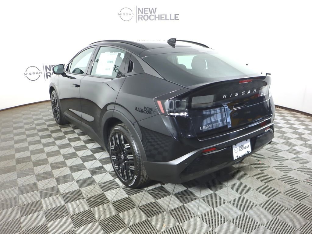 New 2026 Nissan Leaf Platinum+ w/ Floor Mat Package (Platinum+) FWD image 7