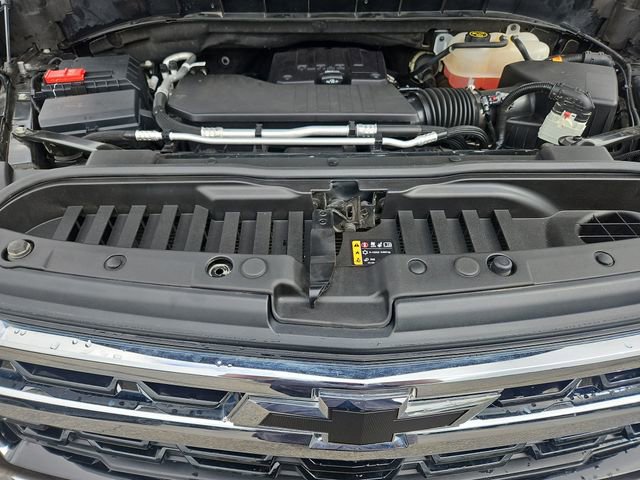 Used 2022 Chevrolet Silverado 1500 LT AWD/4WD image 22