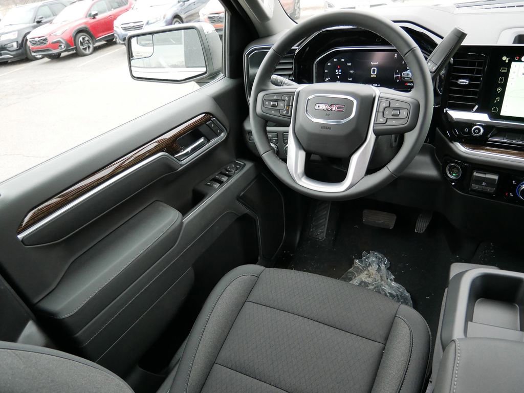 New 2026 GMC Sierra 1500 SLE w/ Preferred Package image 9