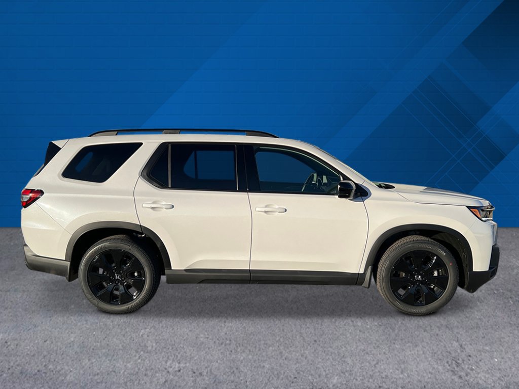 New 2026 Honda Pilot Black Edition image 2