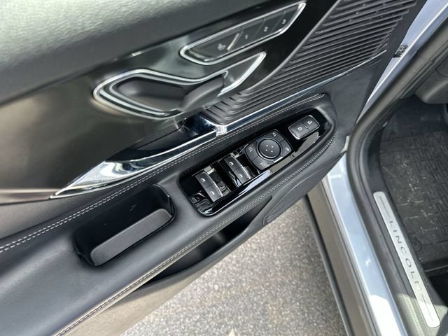 Certified 2022 Lincoln Corsair FWD w/ Equipment Group 101A image 13