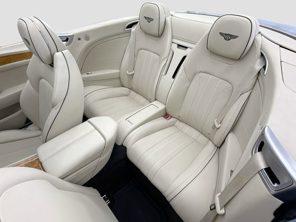 Used 2020 Bentley Continental GT image 27