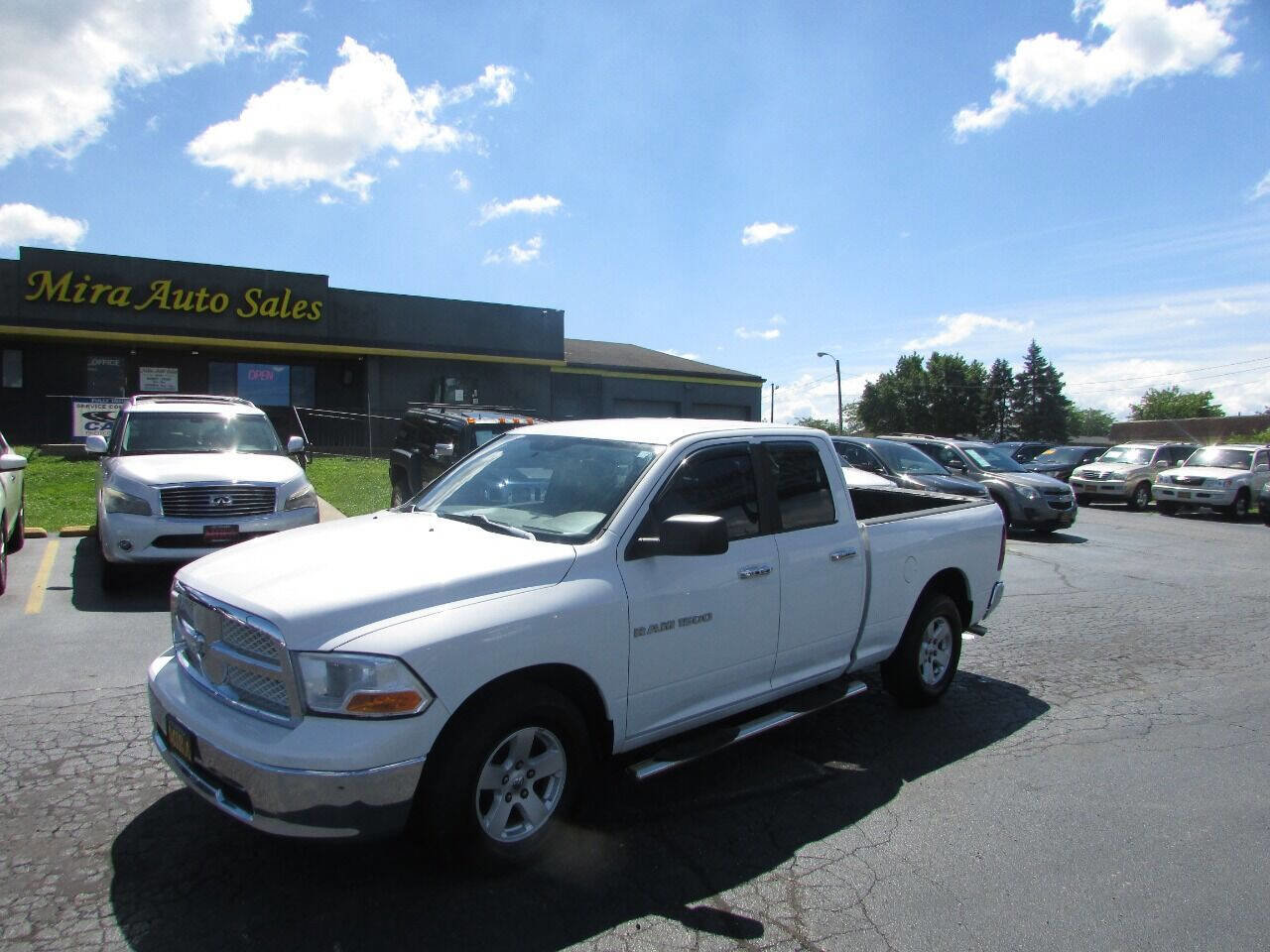 Used 2011 RAM 1500 Classic SLT image 3