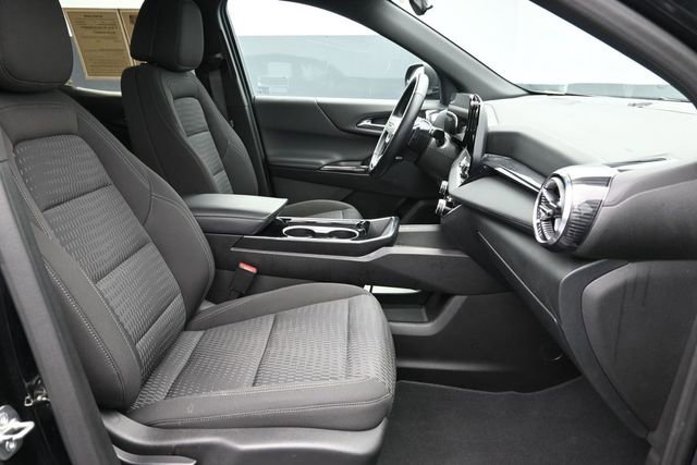 Used 2025 Chevrolet Equinox LT FWD image 35