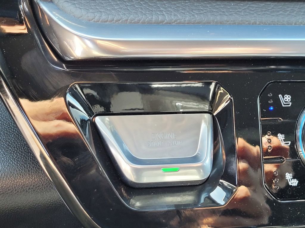 New 2026 GMC Sierra 3500 Denali w/ Denali Reserve Package AWD/4WD image 17