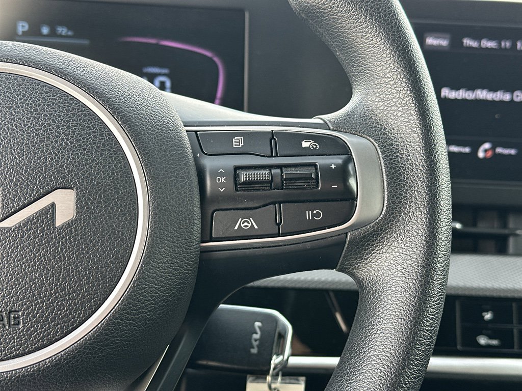 Used 2023 Kia Sportage LX image 15