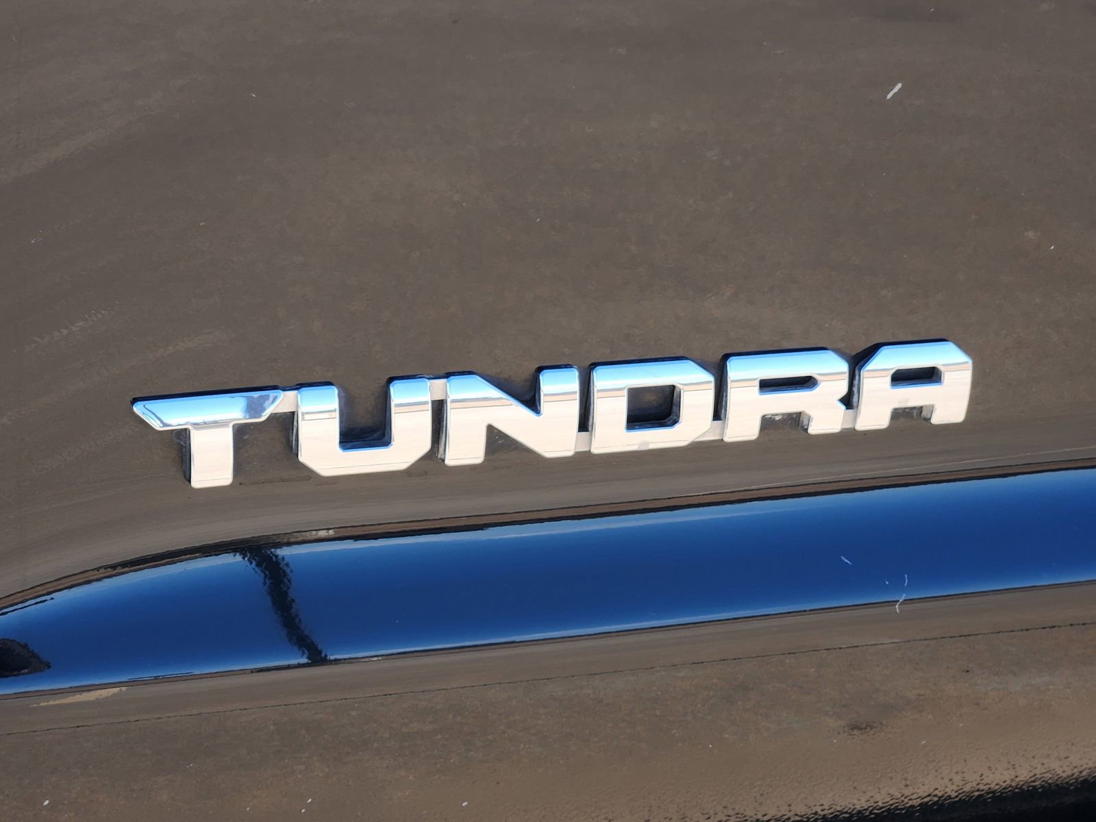 Used 2017 Toyota Tundra SR5 image 11