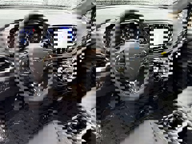 New 2026 Chrysler Pacifica Select image 17