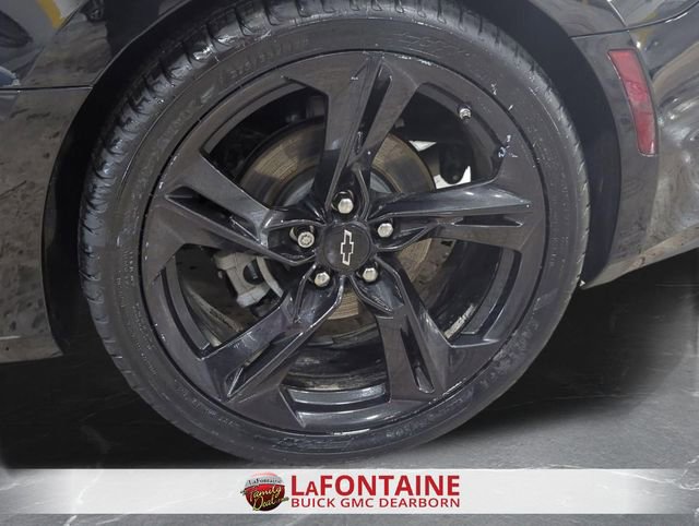 Used 2024 Chevrolet Camaro LT image 28
