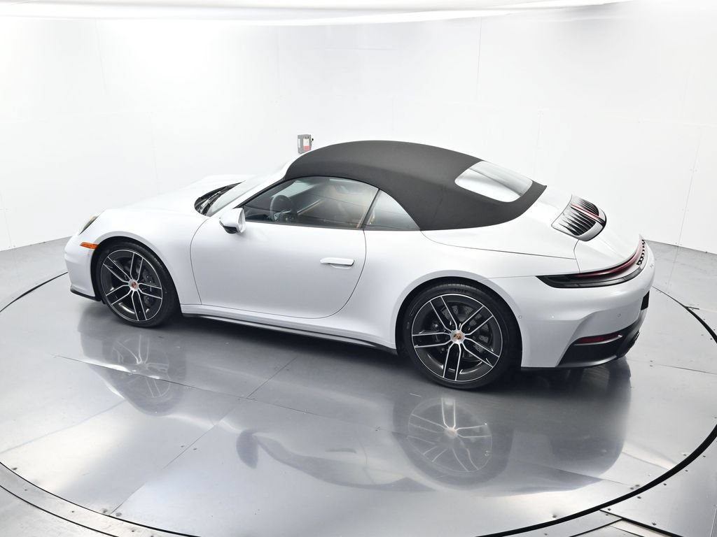 Certified 2026 Porsche 911 Carrera RWD image 34