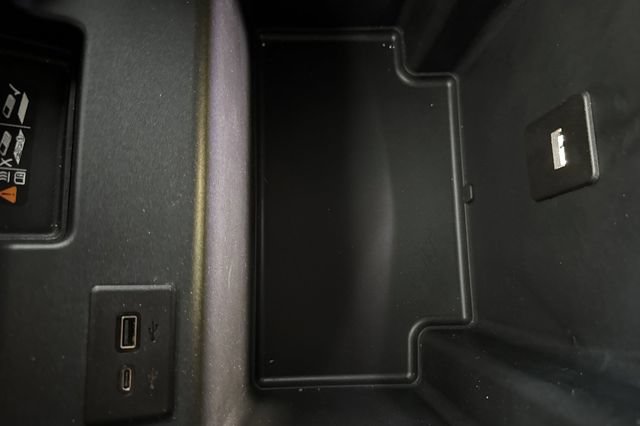 Used 2024 Chevrolet Silverado 3500 High Country w/ High Country Premium Package AWD/4WD image 33