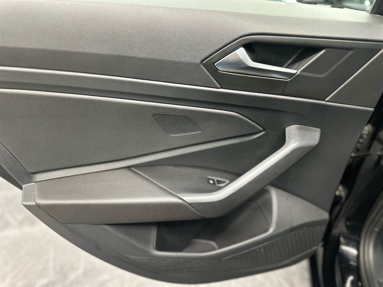 Used 2025 Volkswagen Jetta S image 25